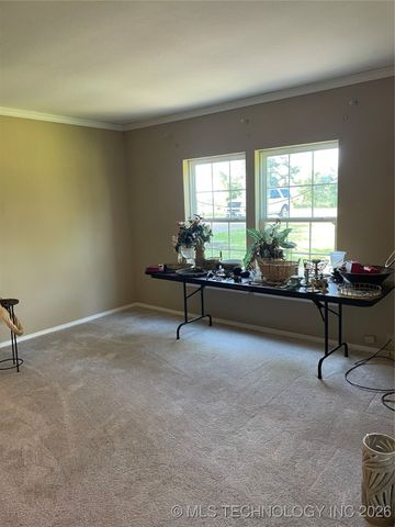 401 S Chickasaw, Kingston, OK 73439