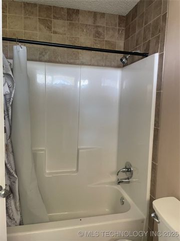 401 S Chickasaw, Kingston, OK 73439