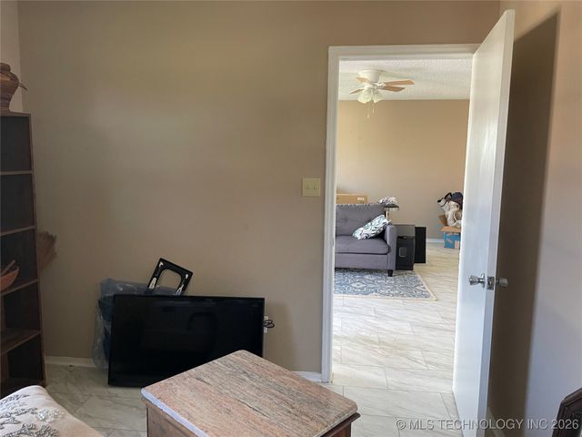 401 S Chickasaw, Kingston, OK 73439