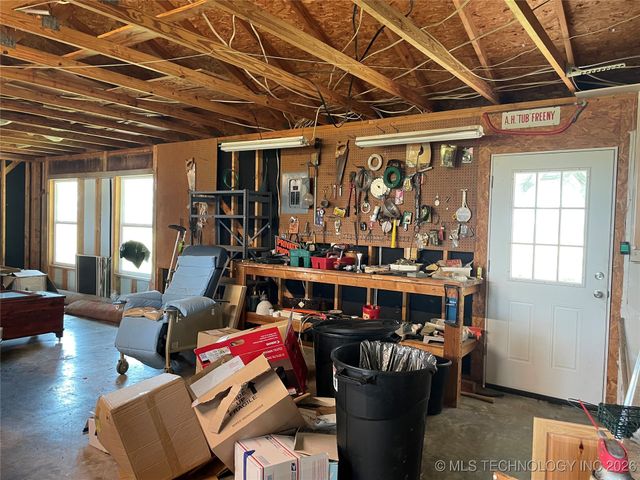 401 S Chickasaw, Kingston, OK 73439