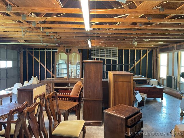 401 S Chickasaw, Kingston, OK 73439