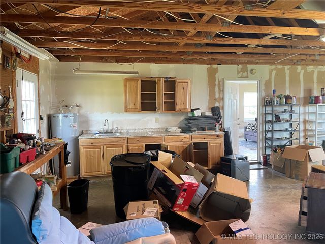 401 S Chickasaw, Kingston, OK 73439