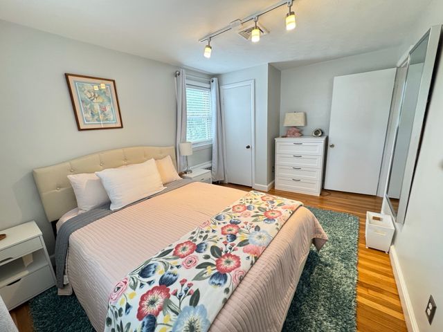 34 Brookline Ave 2, Hull, MA 02045