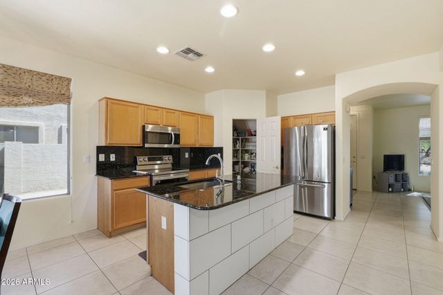 7304 E NORTHRIDGE Circle, Mesa, AZ 85207