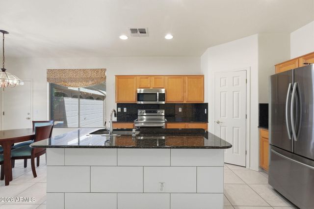 7304 E NORTHRIDGE Circle, Mesa, AZ 85207