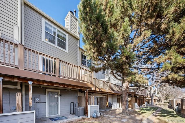 1811 S Quebec Way 82, Denver, CO 80231