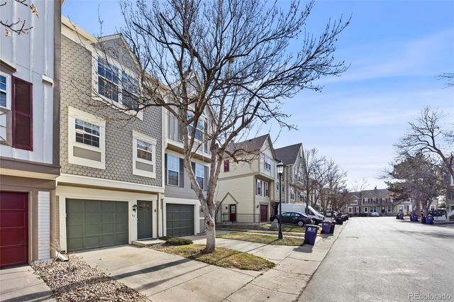 1811 S Quebec Way 82, Denver, CO 80231