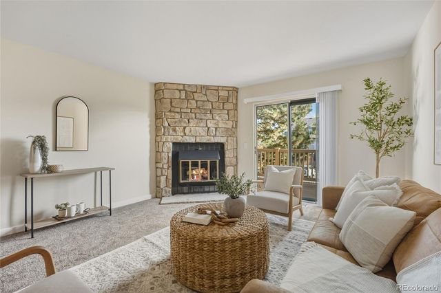 1811 S Quebec Way 82, Denver, CO 80231