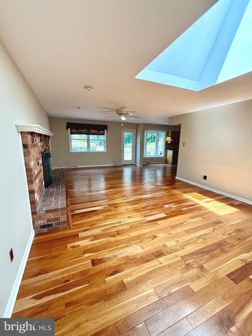 808 JOECK DR, West Chester, PA 19382