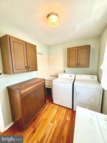 808 JOECK DR, West Chester, PA 19382