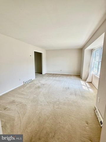 808 JOECK DR, West Chester, PA 19382