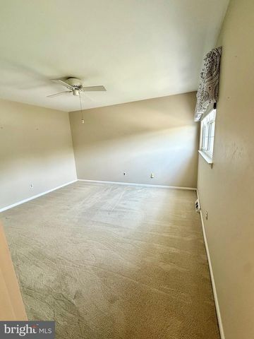 808 JOECK DR, West Chester, PA 19382