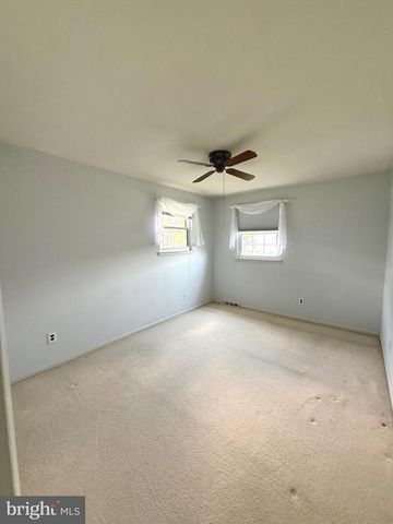 808 JOECK DR, West Chester, PA 19382