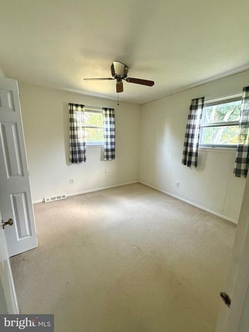 808 JOECK DR, West Chester, PA 19382