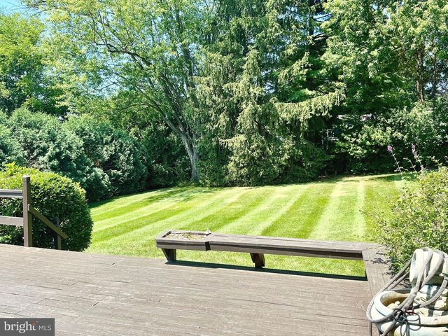 808 JOECK DR, West Chester, PA 19382