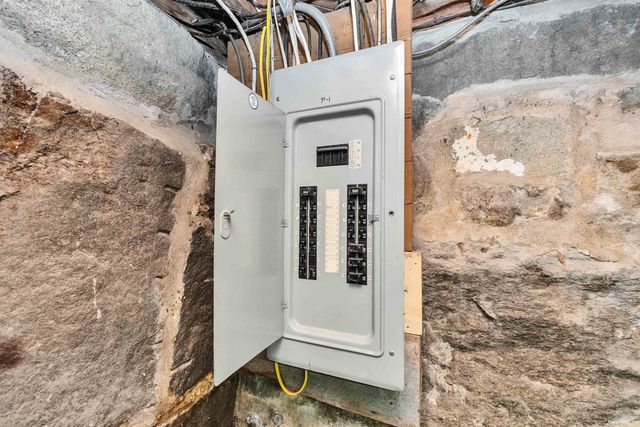 130 Union Street, Milford, NH 03055