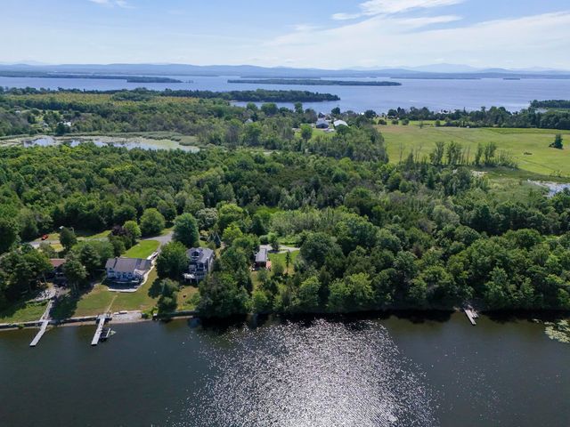 540 Northland Lane, North Hero, VT 05474
