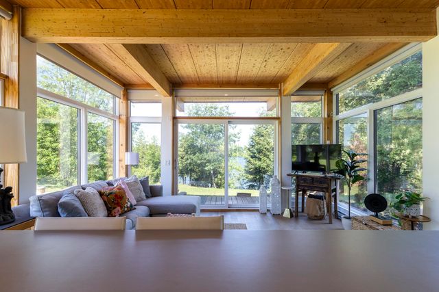 540 Northland Lane, North Hero, VT 05474
