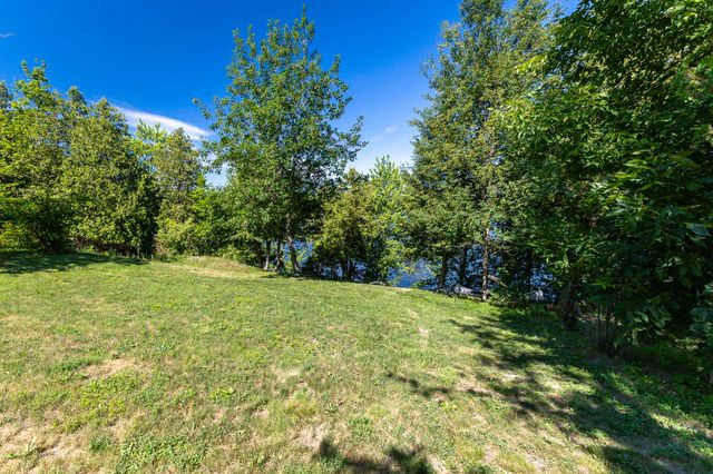 540 Northland Lane, North Hero, VT 05474