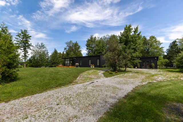 540 Northland Lane, North Hero, VT 05474