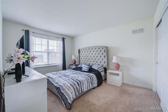 138 Prairie Wind Drive, Wentzville, MO 63385