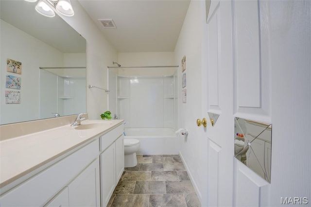 138 Prairie Wind Drive, Wentzville, MO 63385