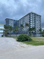 9273 Collins Ave 207, Surfside, FL 33154