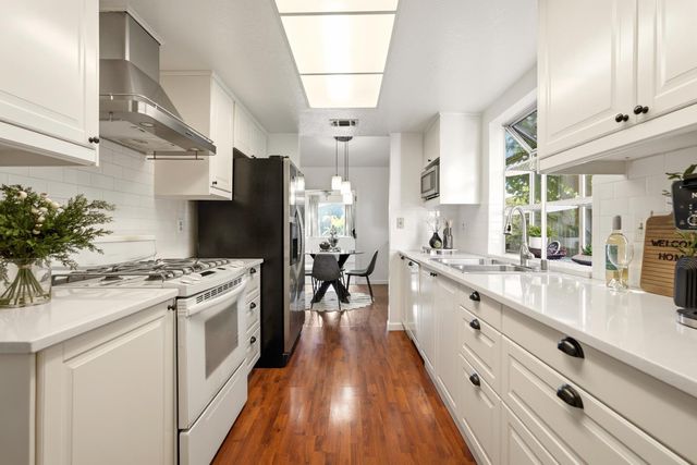 602 Oakborough Ave, Roseville, CA 95747