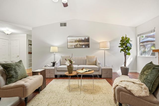 602 Oakborough Ave, Roseville, CA 95747