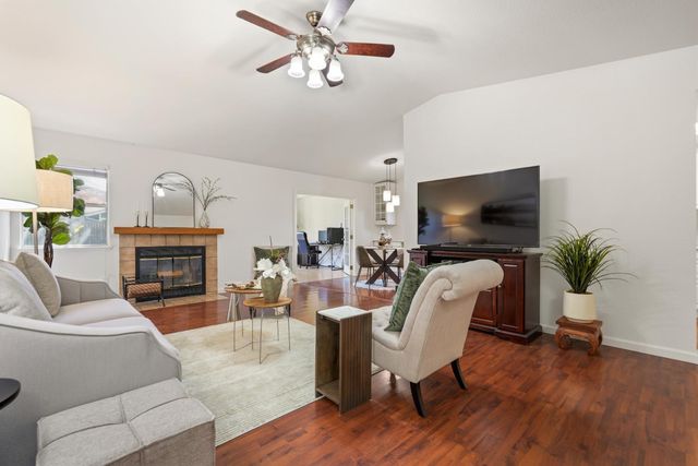 602 Oakborough Ave, Roseville, CA 95747