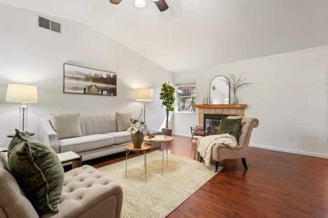 602 Oakborough Ave, Roseville, CA 95747