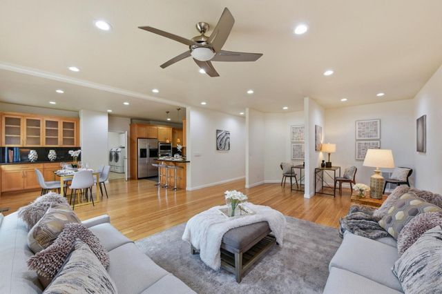 1129 Foxhurst Way, San Jose, CA 95120