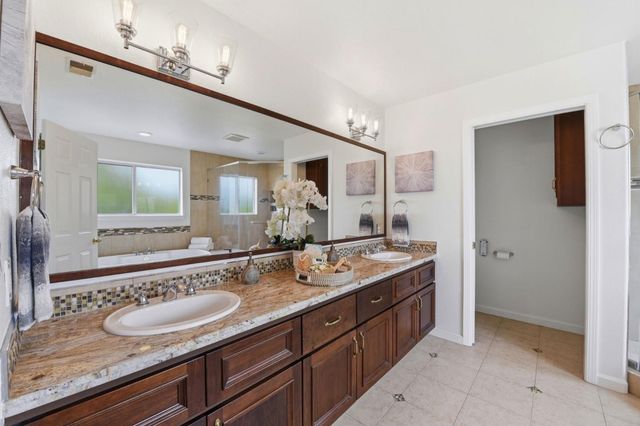 1129 Foxhurst Way, San Jose, CA 95120