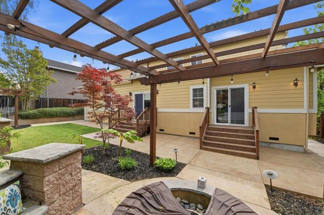 1129 Foxhurst Way, San Jose, CA 95120