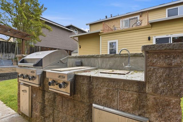 1129 Foxhurst Way, San Jose, CA 95120