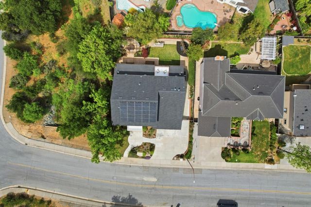 1129 Foxhurst Way, San Jose, CA 95120