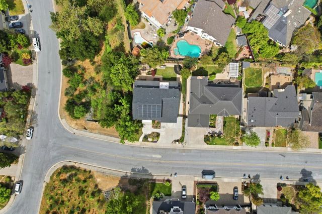 1129 Foxhurst Way, San Jose, CA 95120