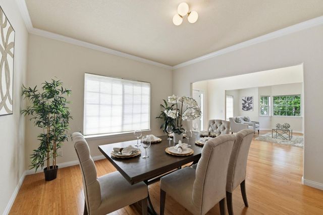 1129 Foxhurst Way, San Jose, CA 95120