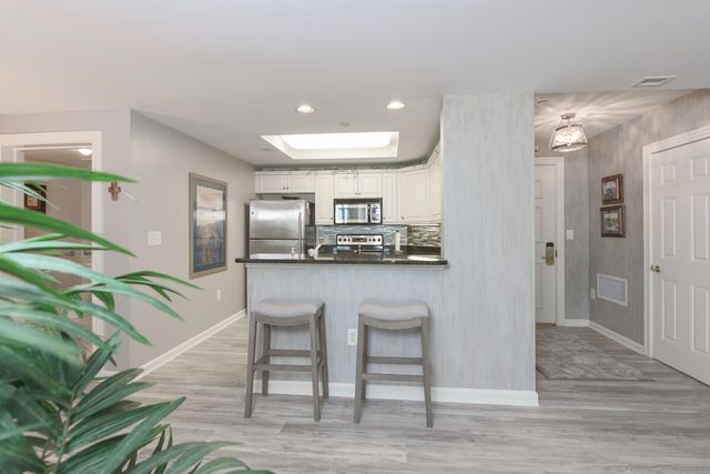 9994 Beach Club Dr Apt 1703, Myrtle Beach, SC 29572