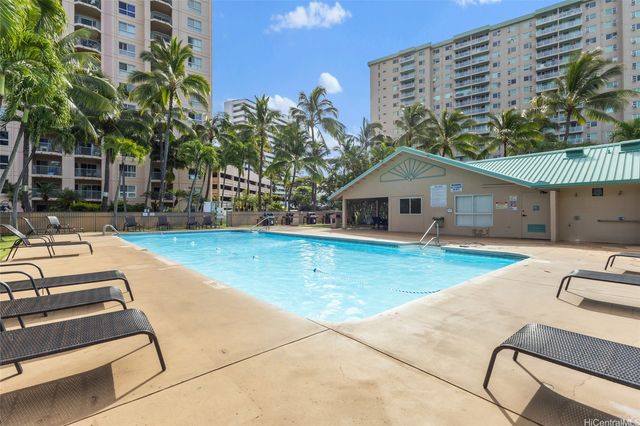 3009 Ala Makahala Place 1716, Honolulu, HI 96818