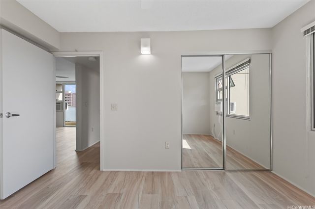 3009 Ala Makahala Place 1716, Honolulu, HI 96818