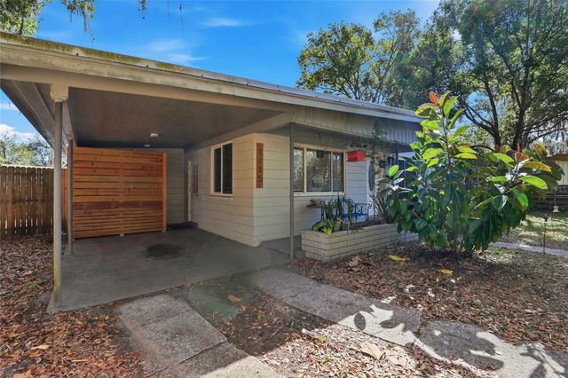 1115 NE 5TH PLACE, Gainesville, FL 32601