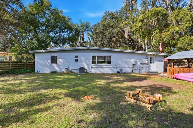 1115 NE 5TH PLACE, Gainesville, FL 32601