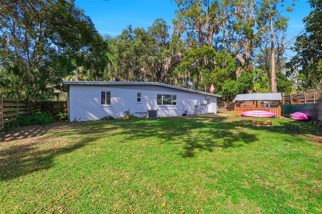 1115 NE 5TH PLACE, Gainesville, FL 32601