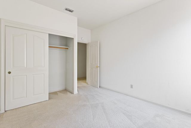 5838 Devon Dr, Rocklin, CA 95765