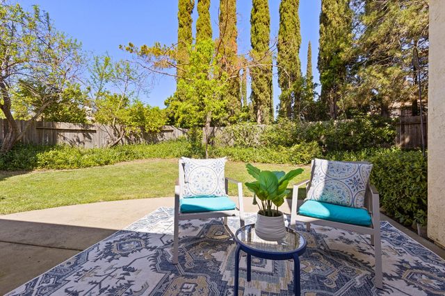 5838 Devon Dr, Rocklin, CA 95765