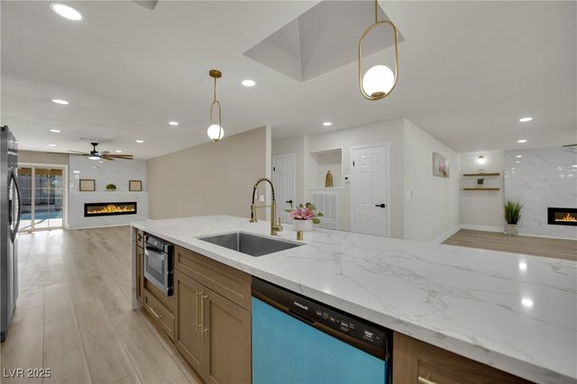 4637 Balfour Drive, Las Vegas, NV 89121