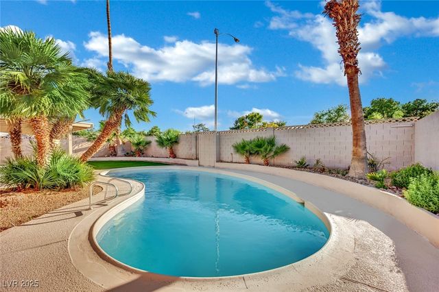 4637 Balfour Drive, Las Vegas, NV 89121