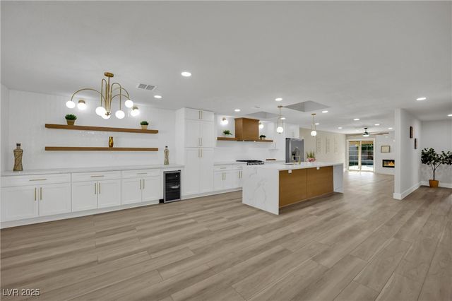 4637 Balfour Drive, Las Vegas, NV 89121