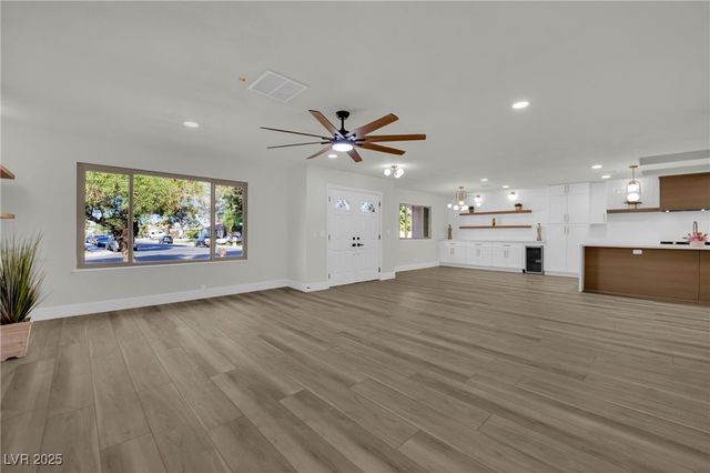 4637 Balfour Drive, Las Vegas, NV 89121